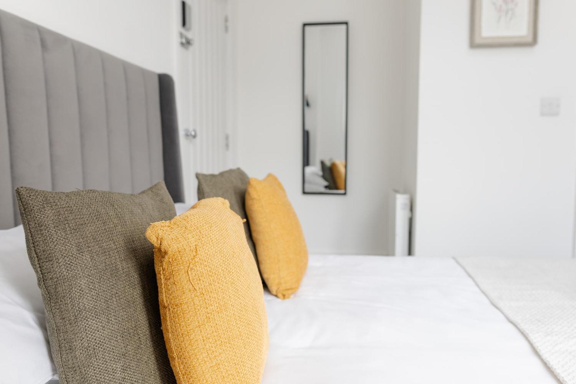 Bay City Studio Apartments Cardiff Dış mekan fotoğraf