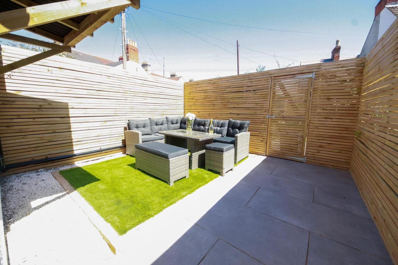 Bay City Studio Apartments Cardiff Dış mekan fotoğraf